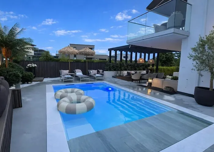 Villa With Pool In Luxury And Calm Street